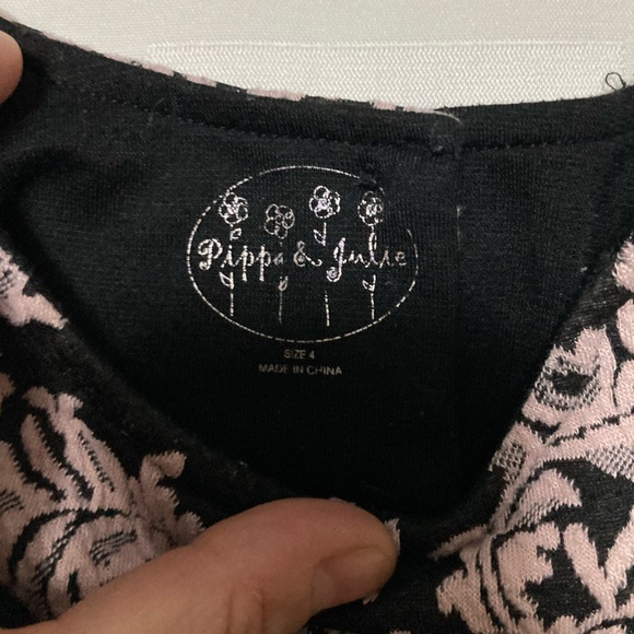 Fancy but comfy girls swing dress size 4. Black with Pink flowers. - Picture 2 of 8